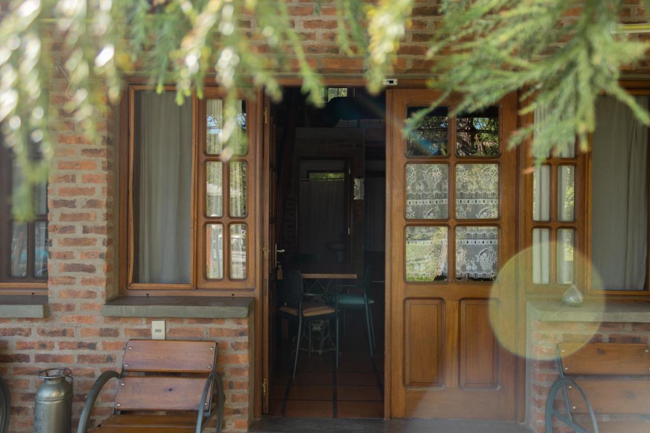 Hostal Canela Termas del Dayman Exterior photo