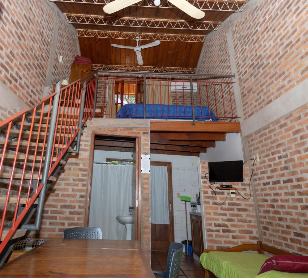 Hostal Canela Termas del Dayman Exterior photo